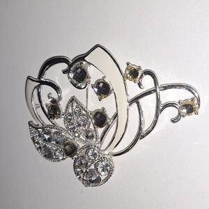 Art Nouveau Design Style Brooch/Pendant